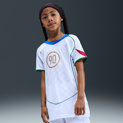 Nike Total 90 Older Kids' Dri-FIT Football Shirt. Nike LU